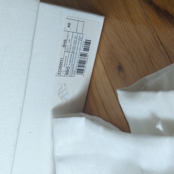 Valentino Rockstud Untitled Sneakers - Picture 11 of 13